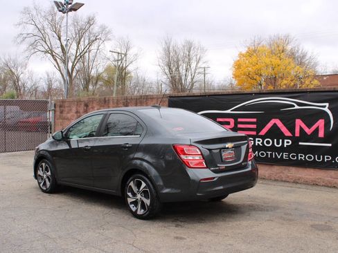 Used 2017 Chevrolet Sonic Premier image 3