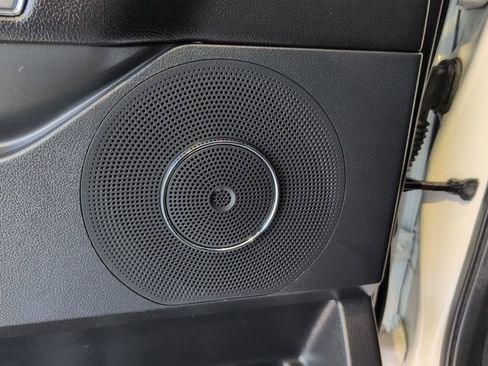 Used 2018 Ford Expedition XLT w/ Equipment Group 202A image 11