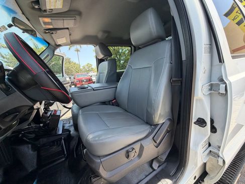 Used 2015 Ford F550 4x4 Crew Cab Super Duty image 13