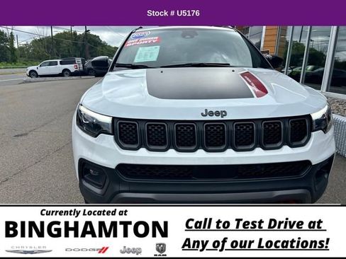 Used 2023 Jeep Compass Trailhawk w/ Trailhawk Elite Group image 4