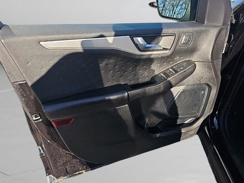 Used 2020 Ford Escape SEL image 19