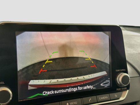 Used 2023 Nissan Altima 2.5 SV FWD image 22