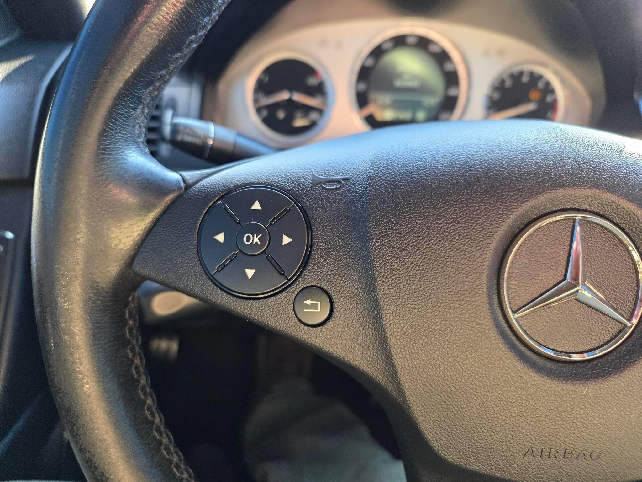 Used 2008 Mercedes-Benz C 350 Sport image 19