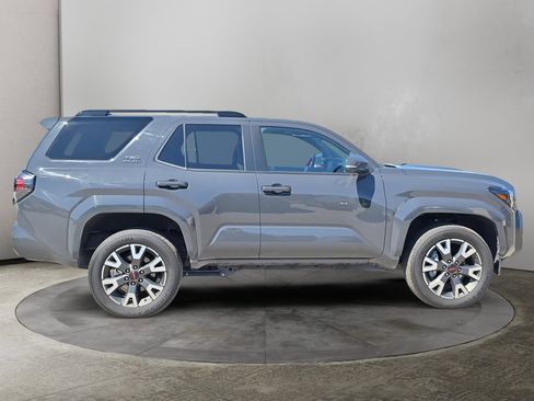 Used 2025 Toyota 4Runner TRD Sport image 6