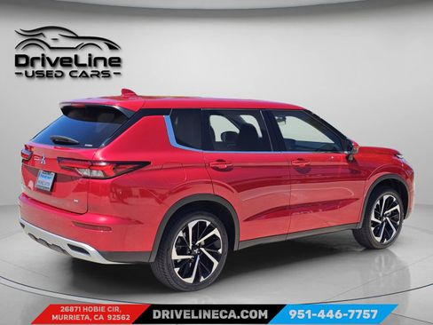 Used 2024 Mitsubishi Outlander SE image 6