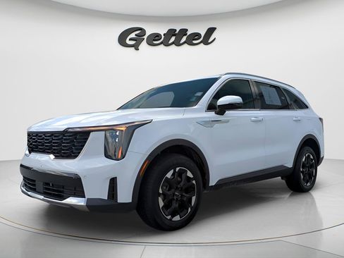 Used 2024 Kia Sorento S AWD/4WD image 1