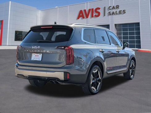 Used 2025 Kia Telluride S image 6