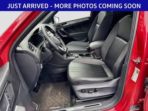 Used 2024 Volkswagen Tiguan SE R-Line AWD/4WD image 15