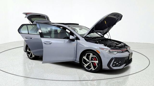 Used 2025 Volkswagen GTI SE FWD image 11