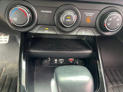 Used 2021 Kia Forte GT FWD image 17