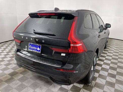 Certified 2024 Volvo XC60 T8 Plus w/ Protection Package Premier image 11