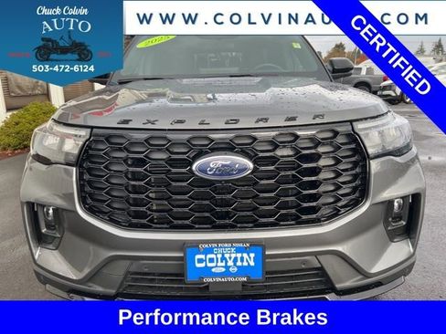 Certified 2025 Ford Explorer ST-Line w/ ST-Line Street Pack image 4