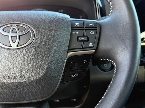 Certified 2025 Toyota Camry SE w/ Convenience Package image 25