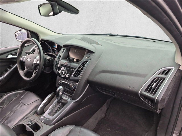 Used 2012 Ford Focus Titanium FWD image 17
