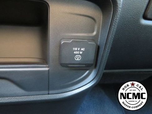 Used 2026 RAM 2500 Laramie AWD/4WD image 35