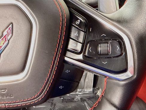 Used 2022 Chevrolet Corvette Stingray Premium Cpe w/ Z51 Performance Package RWD image 15