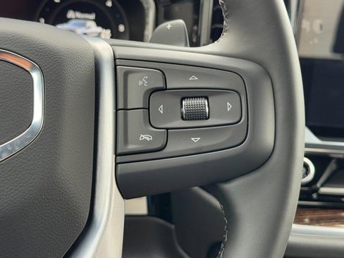 New 2026 GMC Sierra 1500 Elevation image 16