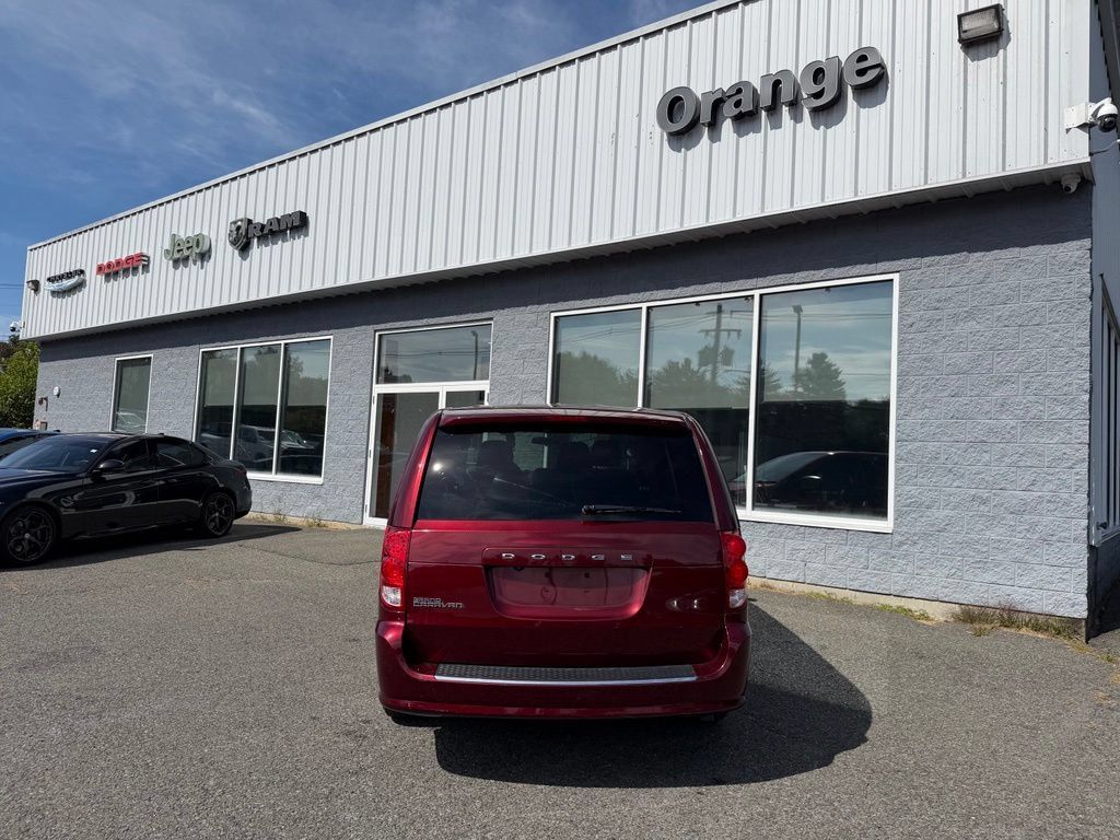 Used 2018 Dodge Grand Caravan SE FWD image 6