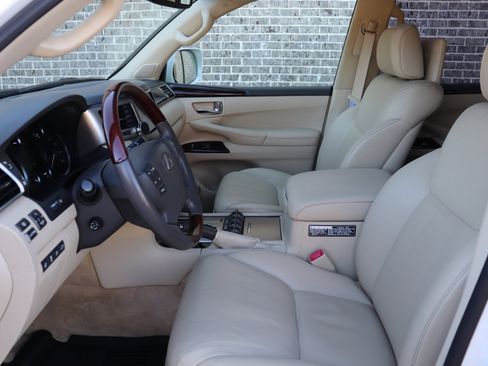 Used 2013 Lexus LX 570 4WD image 56