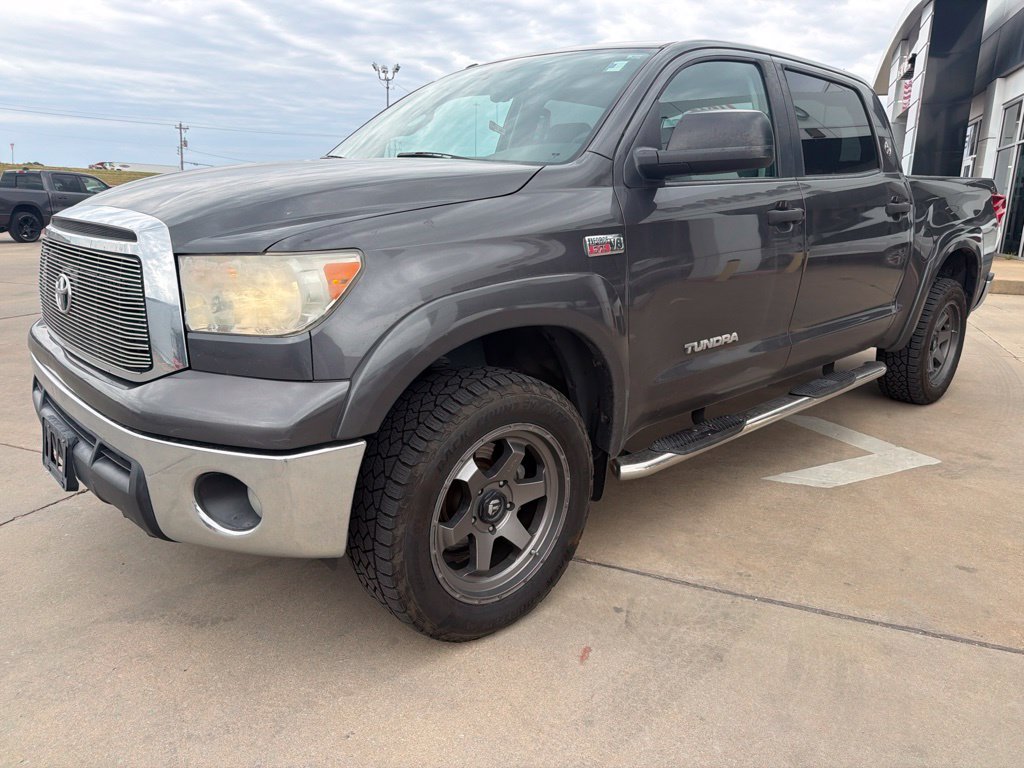 Used 2012 Toyota Tundra 4x4 CrewMax w/ Tow Pkg image 7