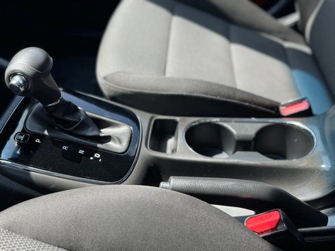 Used 2018 Kia Forte LX FWD image 27