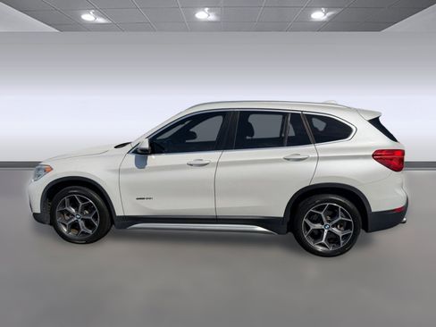 Used 2017 BMW X1 sDrive28i image 2