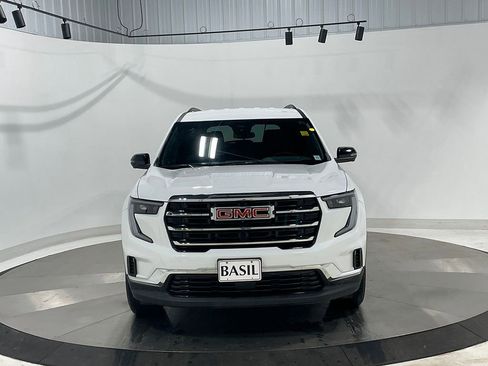 Used 2025 GMC Acadia Elevation AWD/4WD image 9