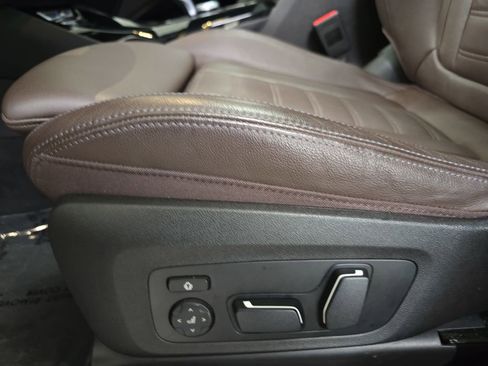 Used 2024 BMW X3 M40i w/ Premium Package image 28