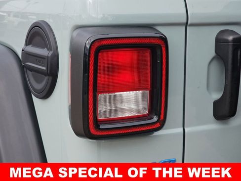 Used 2023 Jeep Wrangler Unlimited w/ Cold Weather Group image 40