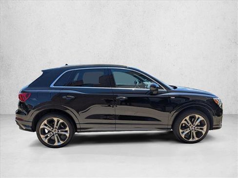 Used 2020 Audi Q3 2.0T Premium Plus AWD/4WD image 4