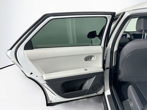 Used 2024 Hyundai Ioniq 5 SEL RWD image 26