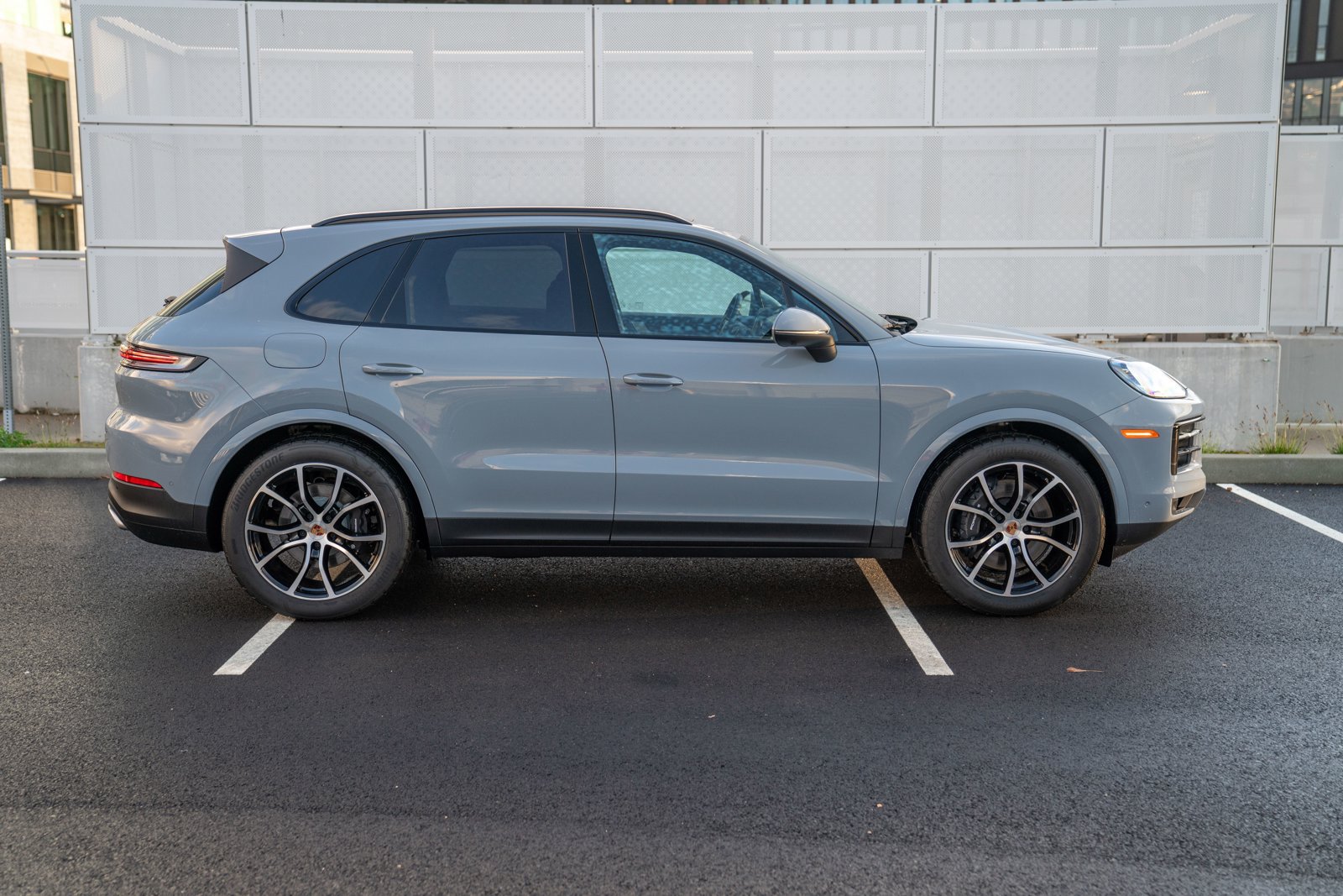 Certified 2026 Porsche Cayenne AWD/4WD image 8