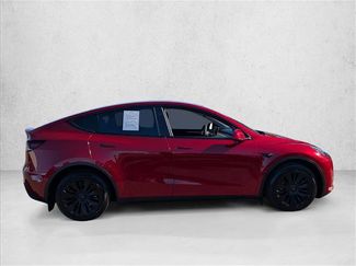Used 2024 Tesla Model Y Long Range video 4