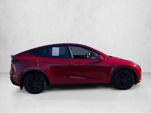 Used 2024 Tesla Model Y Long Range image 4