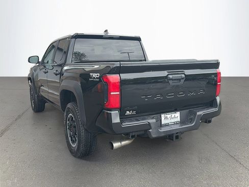 Used 2024 Toyota Tacoma TRD Off-Road AWD/4WD image 6