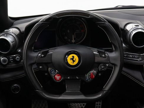 Used 2017 Ferrari GTC4Lusso image 26