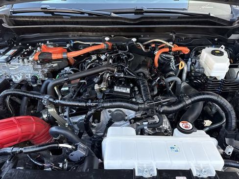 Used 2025 Toyota Tacoma TRD Pro AWD/4WD image 38