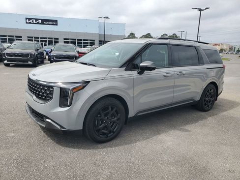 New 2026 Kia Carnival SX image 2