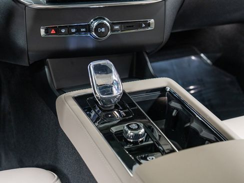 New 2026 Volvo XC90 B6 Plus w/ Protection Package image 20