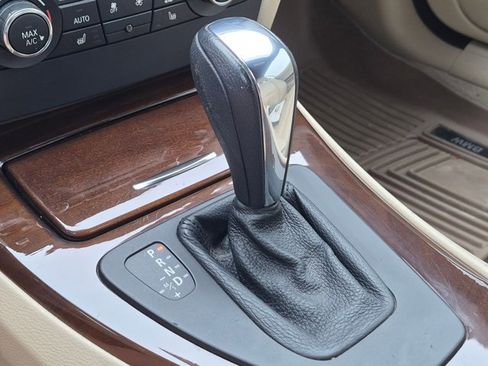 Used 2013 BMW 328i Convertible RWD image 11