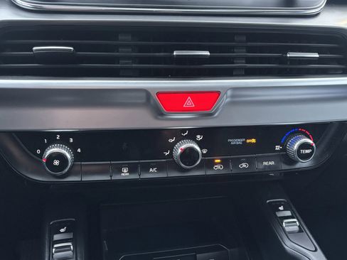 Used 2020 Kia Telluride S image 23