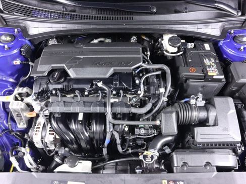 Used 2024 Hyundai Elantra SEL FWD image 38