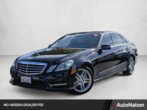 Used 2013 Mercedes-Benz E 550 4MATIC Sedan image 1