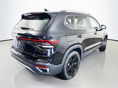 New 2026 Volkswagen Taos SEL AWD/4WD image 7
