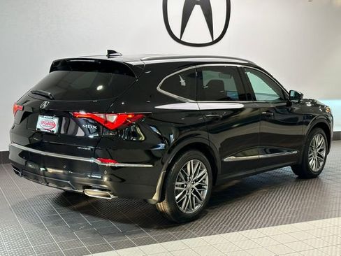 Used 2023 Acura MDX Advance image 3