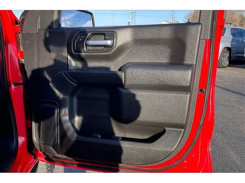 Used 2020 Chevrolet Silverado 1500 Custom w/ Custom Value Package image 26