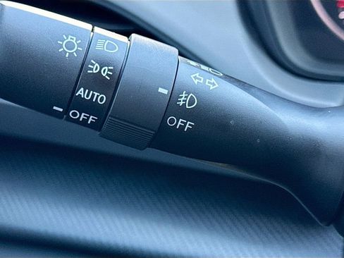 Used 2025 Subaru Crosstrek 2.5i Limited w/ Crosstrek Mirror Package image 16