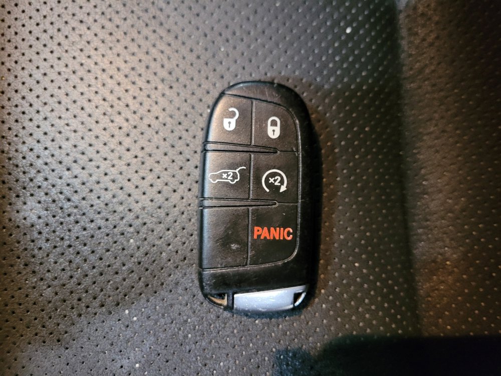 Used 2018 Jeep Grand Cherokee Altitude AWD/4WD image 32
