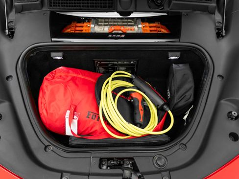 Certified 2022 Ferrari SF90 Stradale image 42