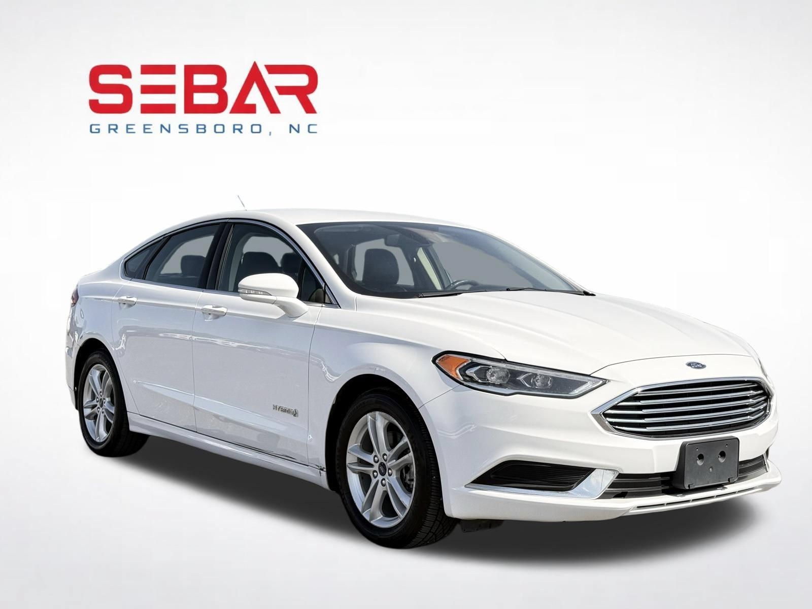 Used 2018 Ford Fusion SE w/ Equipment Group 602A FWD image 3